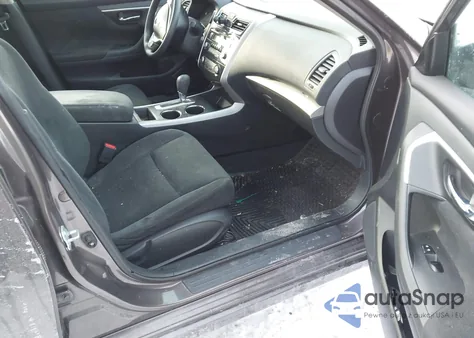 2015 Nissan Altima 2.5 S из США, поврежденный, VIN 1N4AL3AP8FC225109